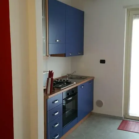 House Apartment *